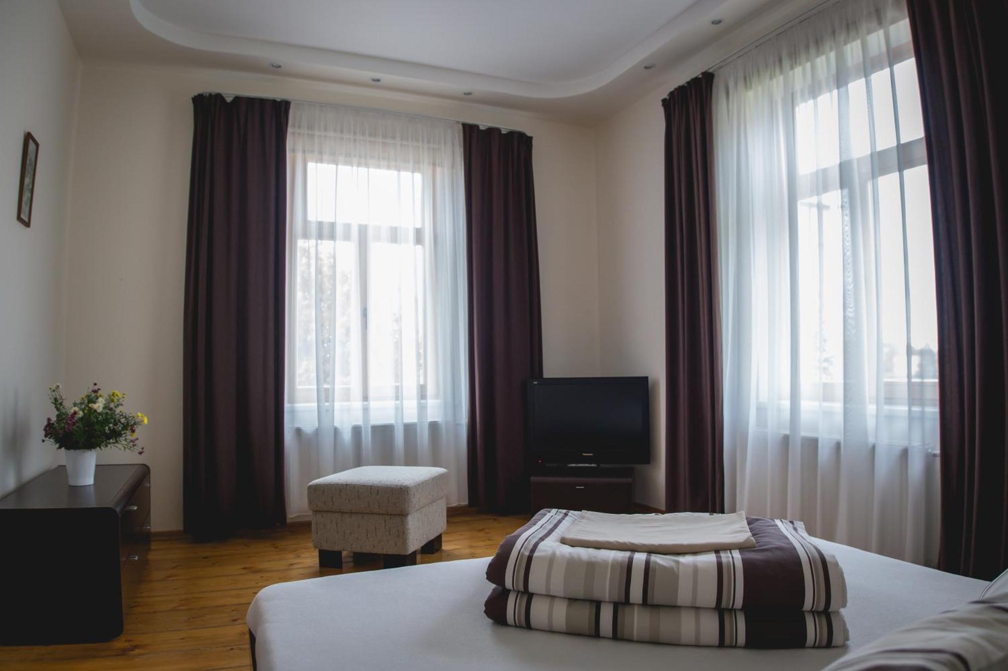 Hotel Viesu Maja Janis Madona Exteriér fotografie